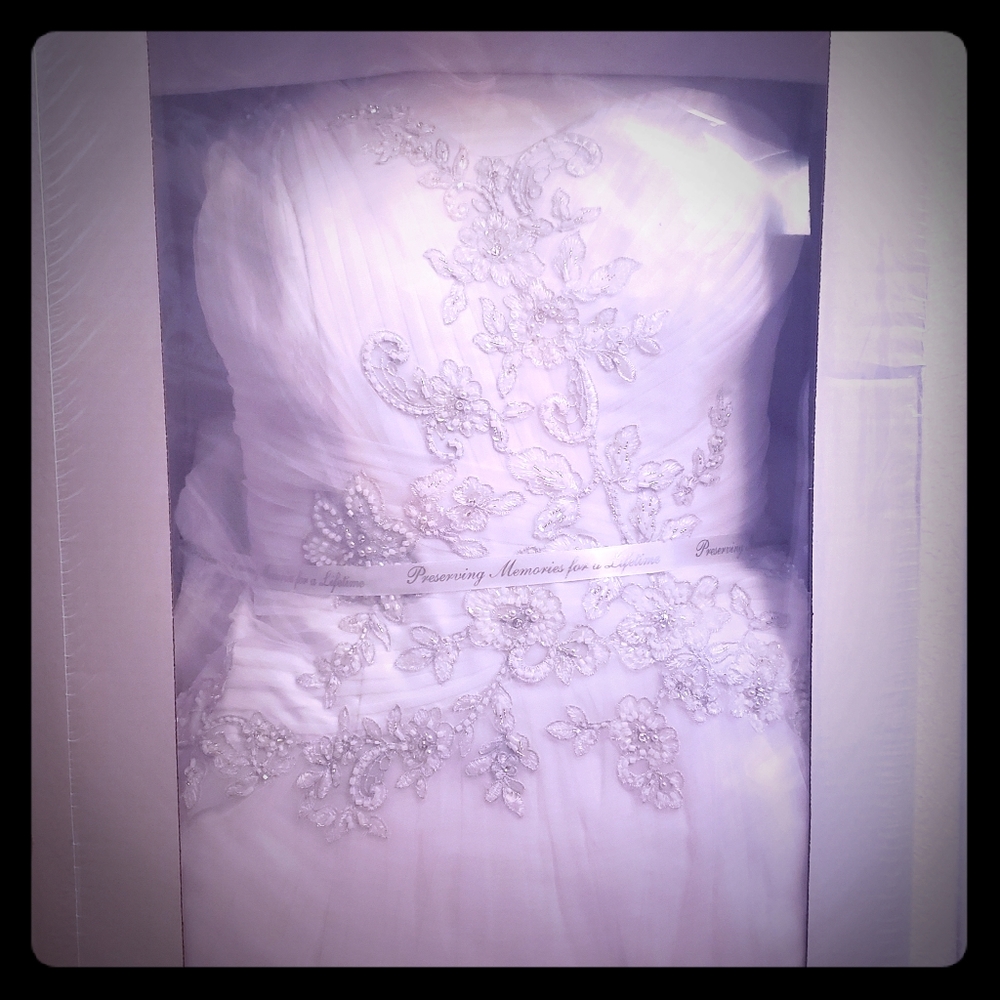 Wedding dress